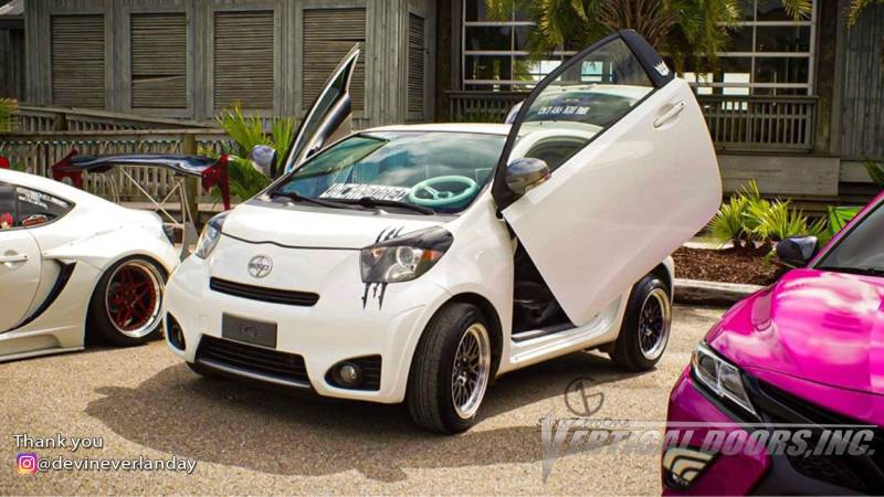 Vertical Doors: Scion iQ 2012 - 2015