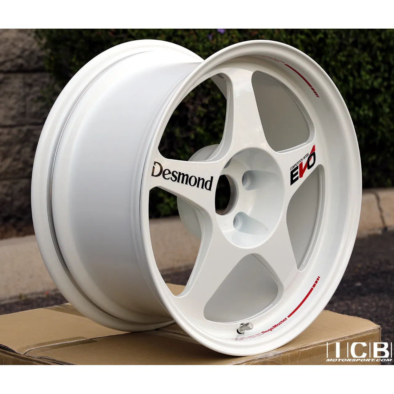 Desmond REGAMASTER Gloss White 17x9.5 5x114.3 +50mm Offset