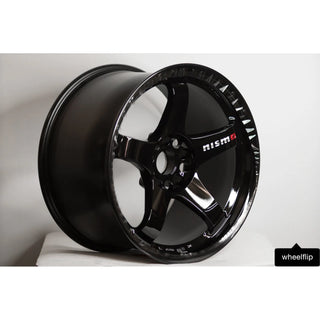 Nismo LMGT4 / Gloss Black | 18x10.5 | 5x114.3 | +15mm Offset