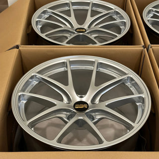 BBS RI-A / Diamond Silver | 18x9.5 | 5x114.3 | +22mm Offset