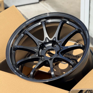 Volk Racing CE28N-PLUS / Diamond Dark Gunmetal | 18x9.5 | 5x114.3 | +22mm Offset