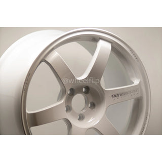 Volk Racing TE37 SAGA S-PLUS / Dash White | 18x9.5 | 5x100 | +43mm Offset
