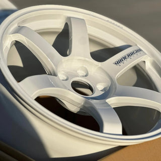 Volk Racing TE37 SAGA S-PLUS / Dash White | 18x10 | 5x114.3 | +35mm Offset