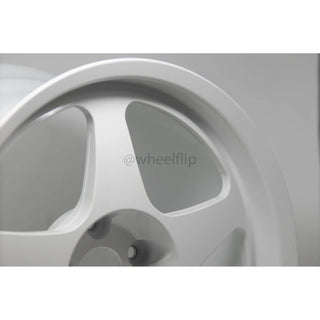 Desmond REGAMASTER / Gloss White | 17x9.5 | 5x114.3 | +46mm Offset