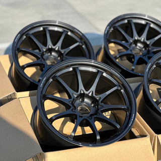 Volk Racing CE28N-PLUS / Diamond Dark Gunmetal | 18x10.5 | 5x114.3 | +15mm Offset