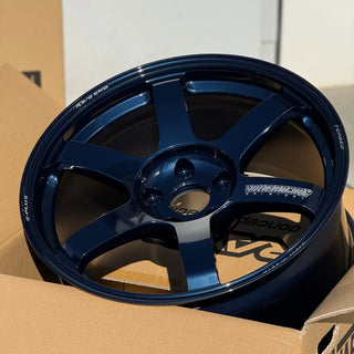 Volk Racing TE37 SAGA S-PLUS / Mag Blue | 18x9.5 | 5x114.3 | +38mm Offset