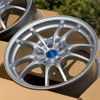 Mugen MF10 / Silver | 17x8.5 | 5x114.3 | +40mm Offset