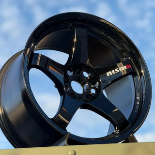 Nismo LMGT4 / Black | 18x10.5 | 5x114.3 | +15mm Offset
