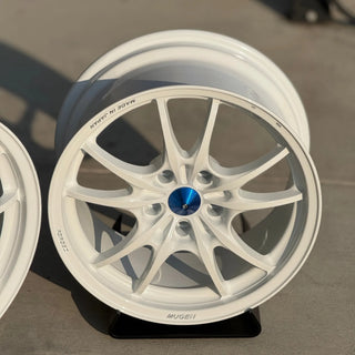 Mugen MF10 / White | 17x8.5 | 5x114.3 | +40mm Offset