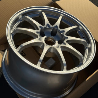 Volk Racing CE28N-PLUS / Diamond Silver | 17x9.5 | 5x114.3 | +40mm Offset