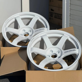 Volk Racing TE37 SAGA S-PLUS / Dash White | 19x10 | 19x11 | 5x112 | +8mm | +18mm Offset