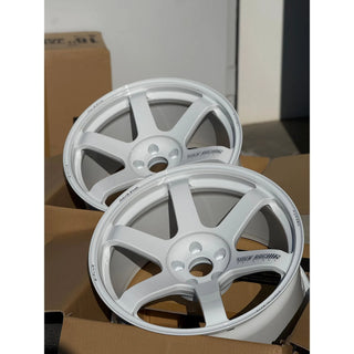 Volk Racing TE37 SAGA S-PLUS / Dash White | 19x10 | 19x11 | 5x112 | +8mm | +18mm Offset