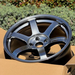 Volk Racing TE37 SAGA S-PLUS / Shining Light Metal | 18x10.5 | 5x114.3 | +15mm Offset