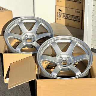 Volk Racing TE37 SAGA S-PLUS / Diamond Silver | 19x10 | 19x11 | 5x112 | +8mm | +18mm Offset