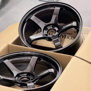 Advan GT / Racing Titanium Black | 19x9.5 | 19x11 | 5x112 | +25mm | +35mm Offset