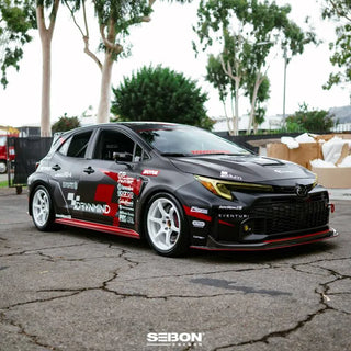 Seibon OE-Style Dry Carbon Fenders: Toyota GR Corolla 2023