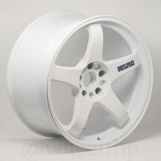Nismo LMGT4 / White | 18x9.5 | 5x114.3 | +12mm Offset